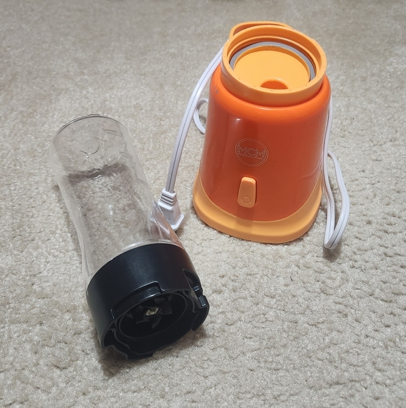 Markcharles Misilli Personal Blender with Travel Cup by Mark Charles Misilli - Picture 3 of 5